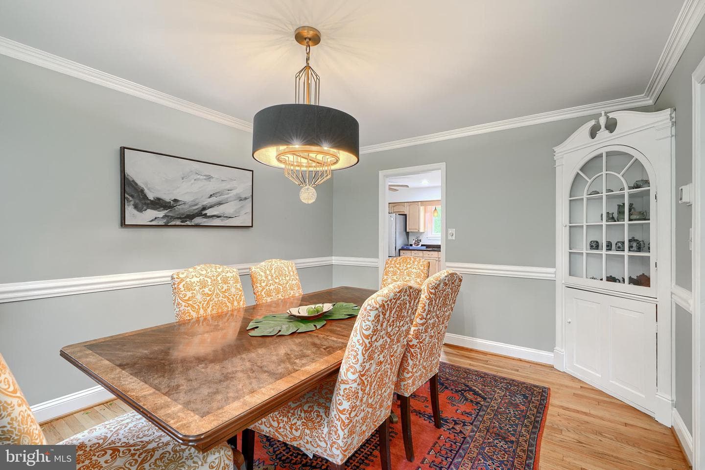 1112 W Joppa Road photo 6