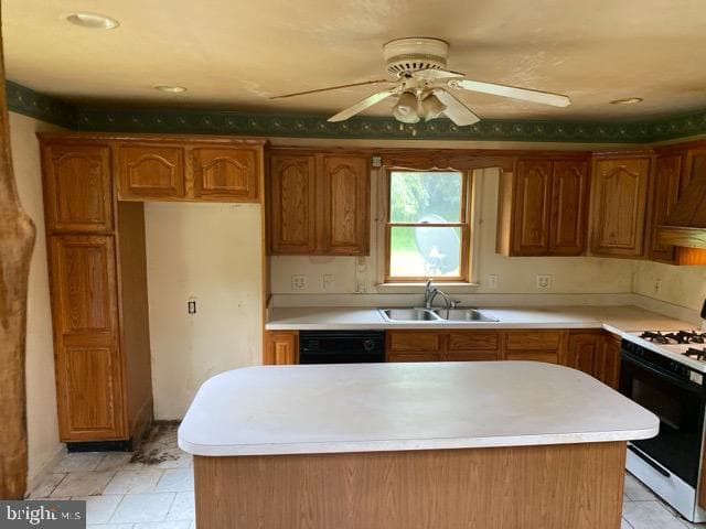 1419 Glencoe Road photo 4