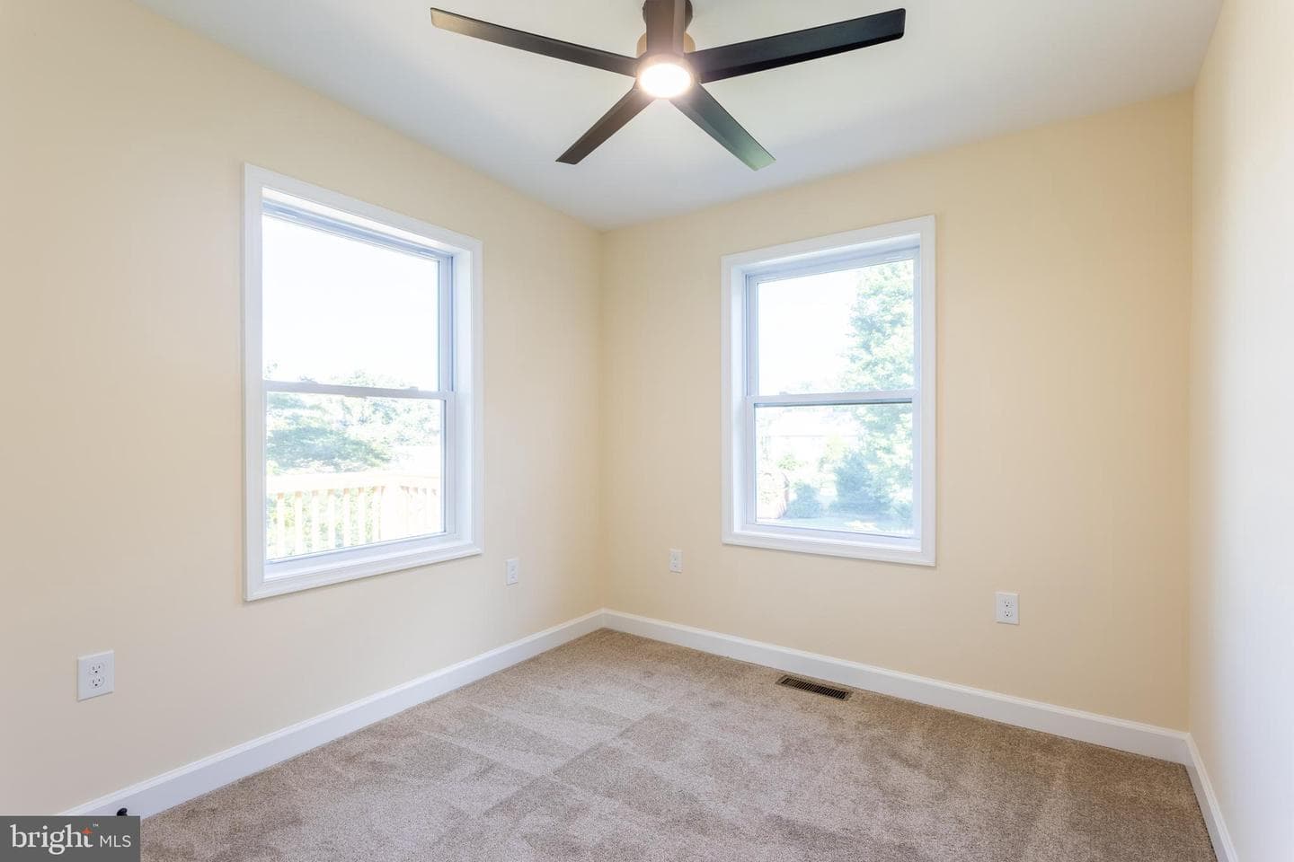 8102 Sumter Avenue photo 19