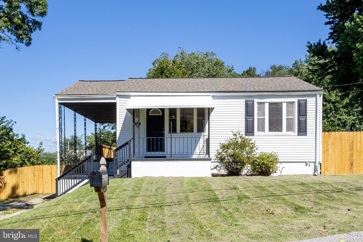 8102 Sumter Avenue photo 2