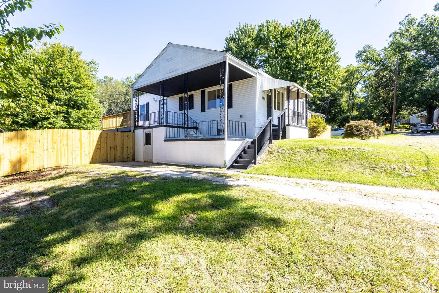 8102 Sumter Avenue photo 3