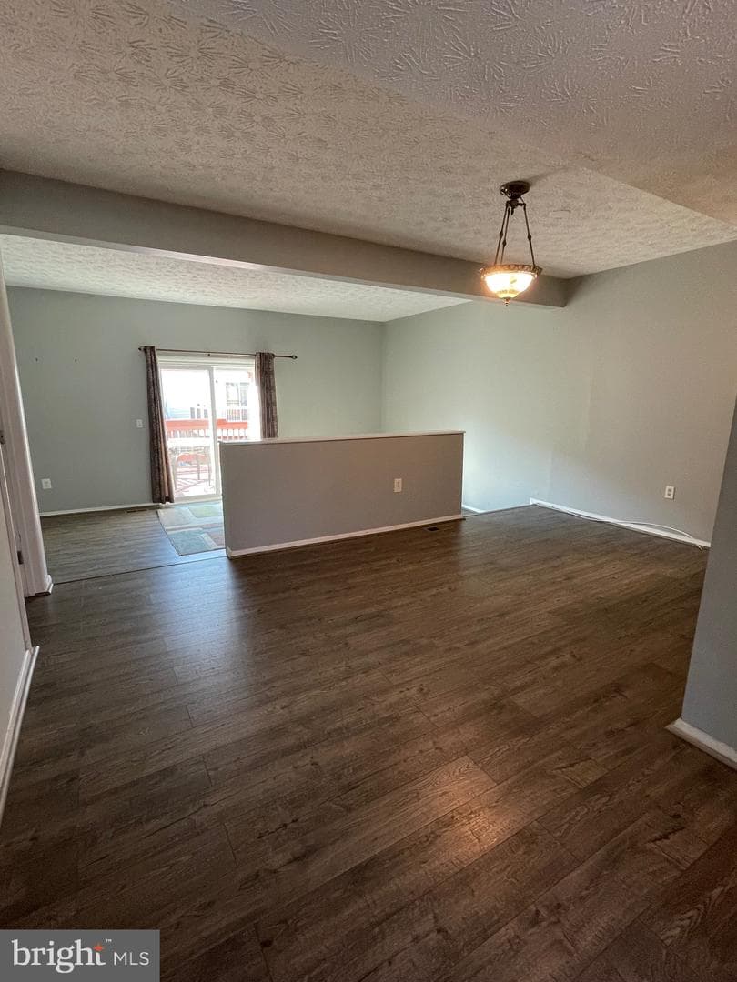 992 Joshua Tree Ct photo 2