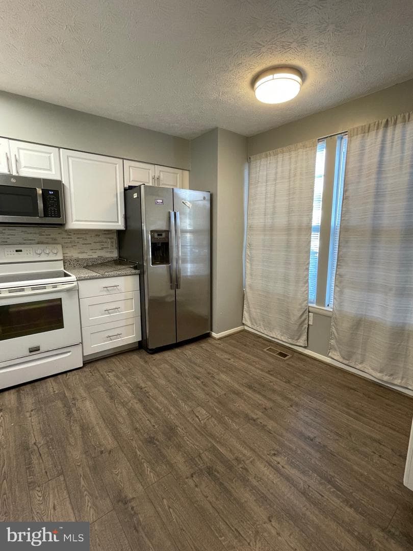 992 Joshua Tree Ct photo 4