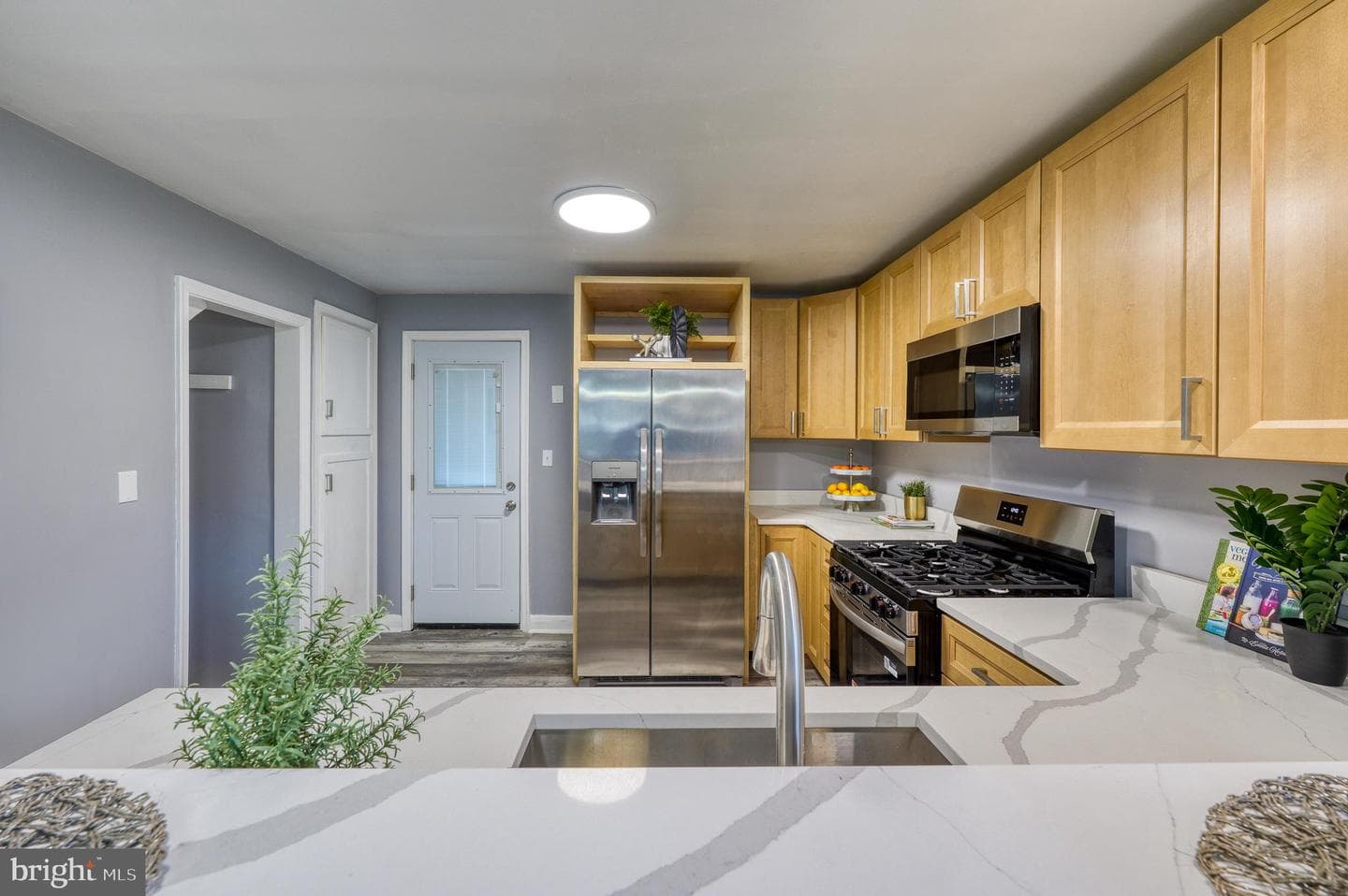 3042 Moreland Avenue photo 15