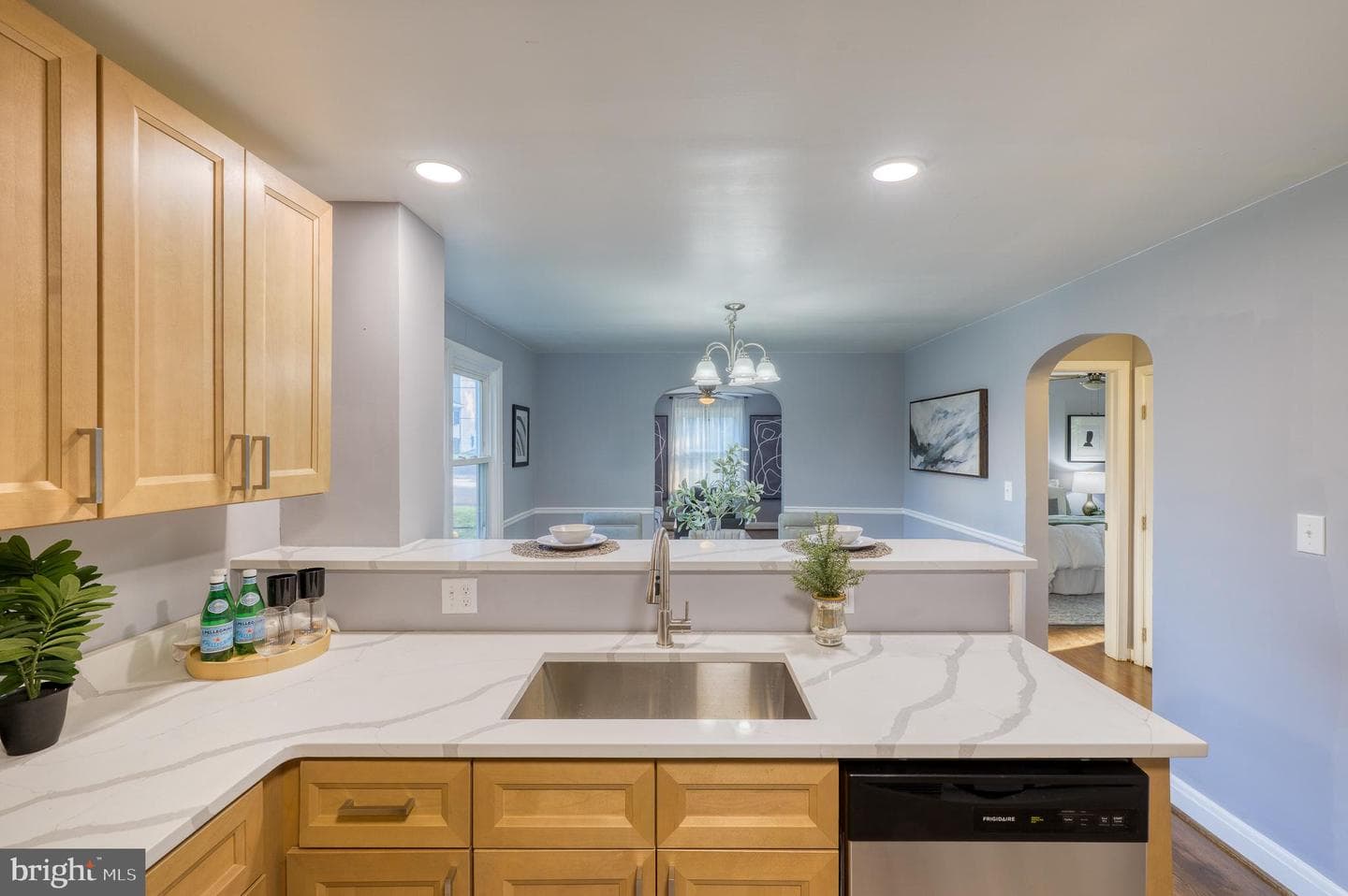 3042 Moreland Avenue photo 16