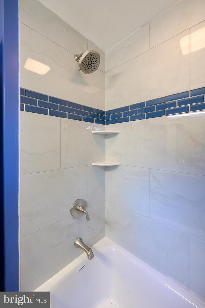 3042 Moreland Avenue photo 25