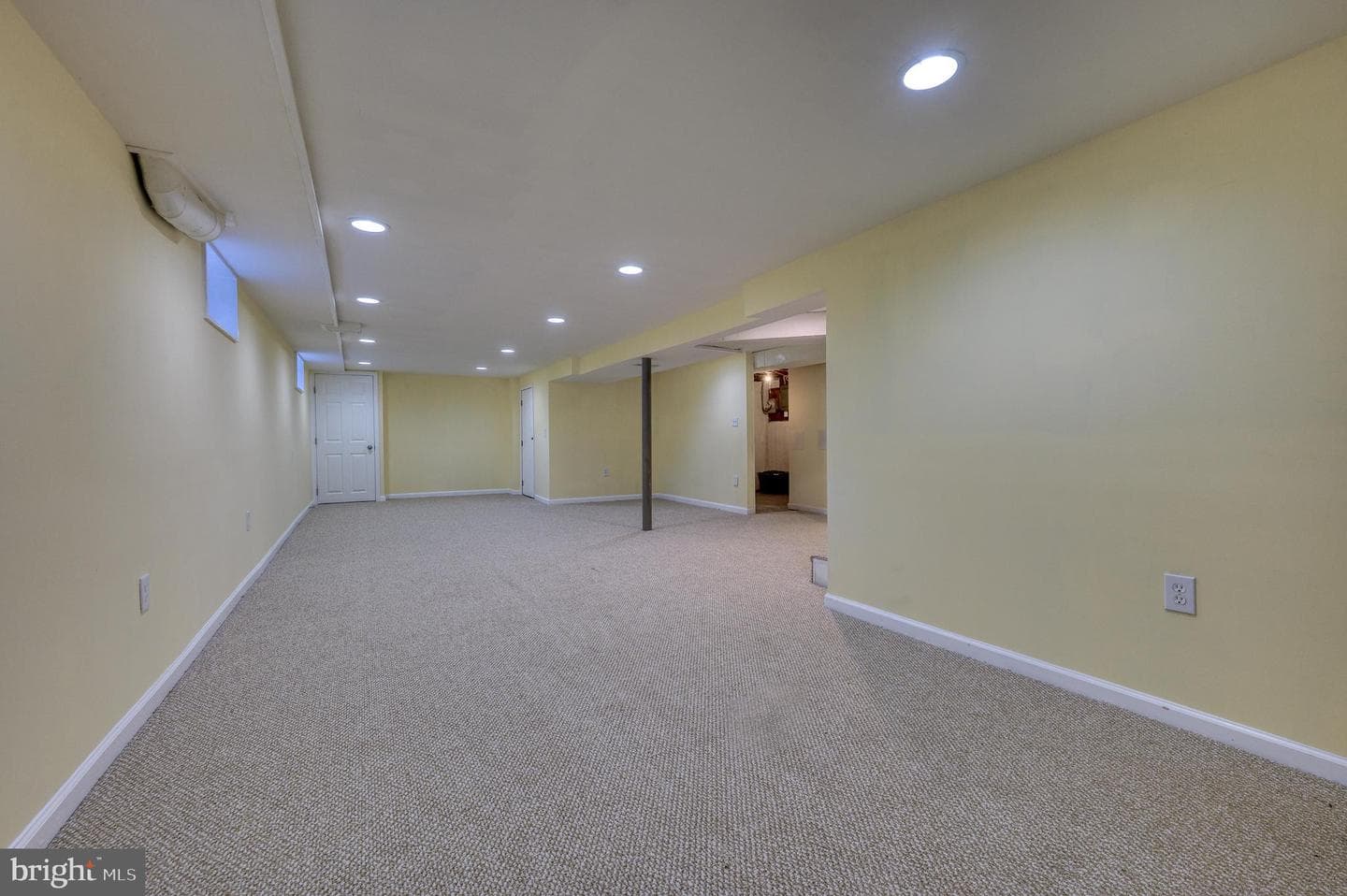 3042 Moreland Avenue photo 36