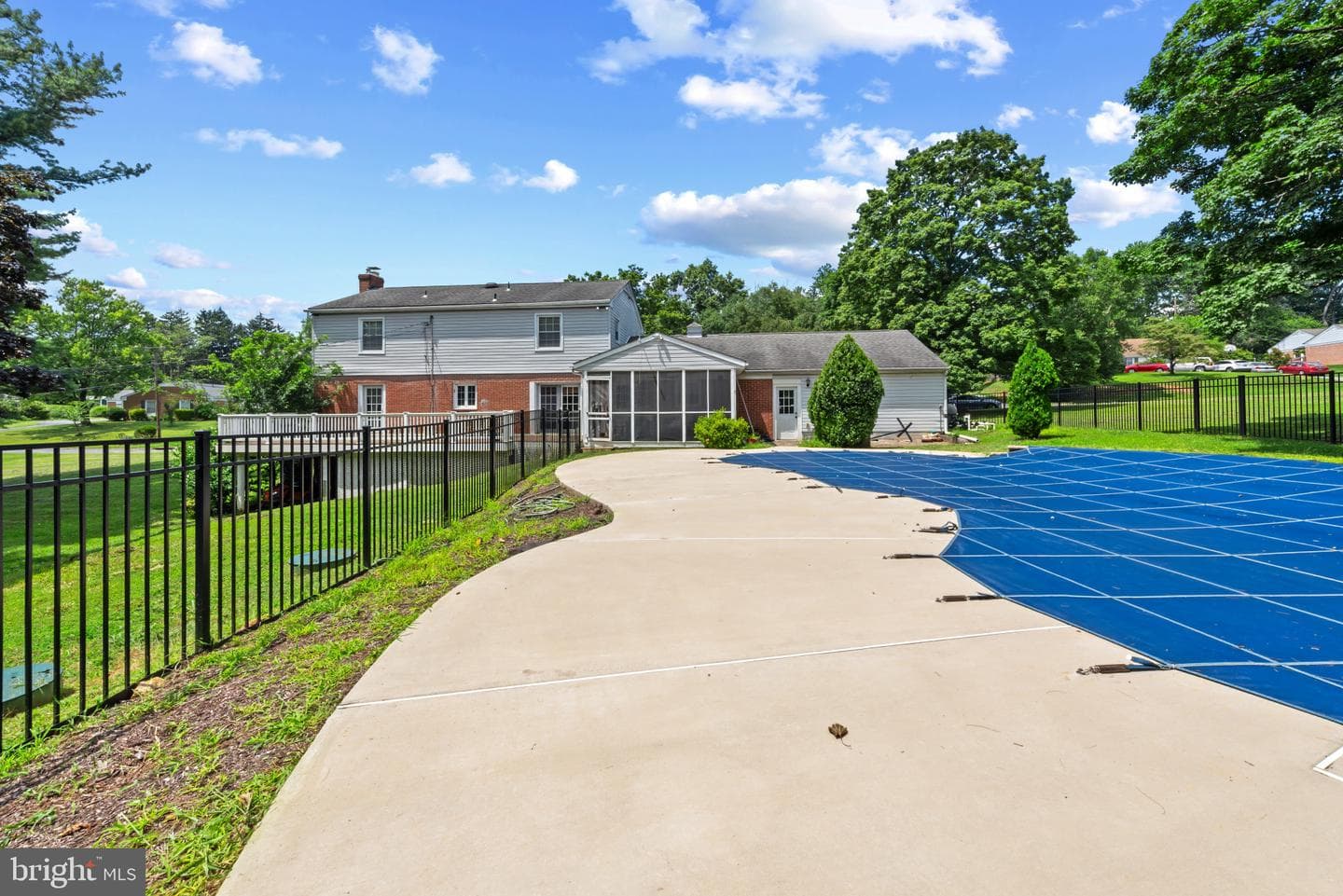 1309 Midmeadow Road photo 36