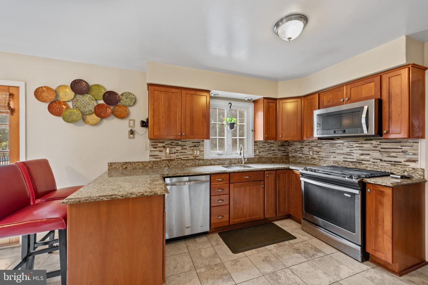 1309 Midmeadow Road photo 4