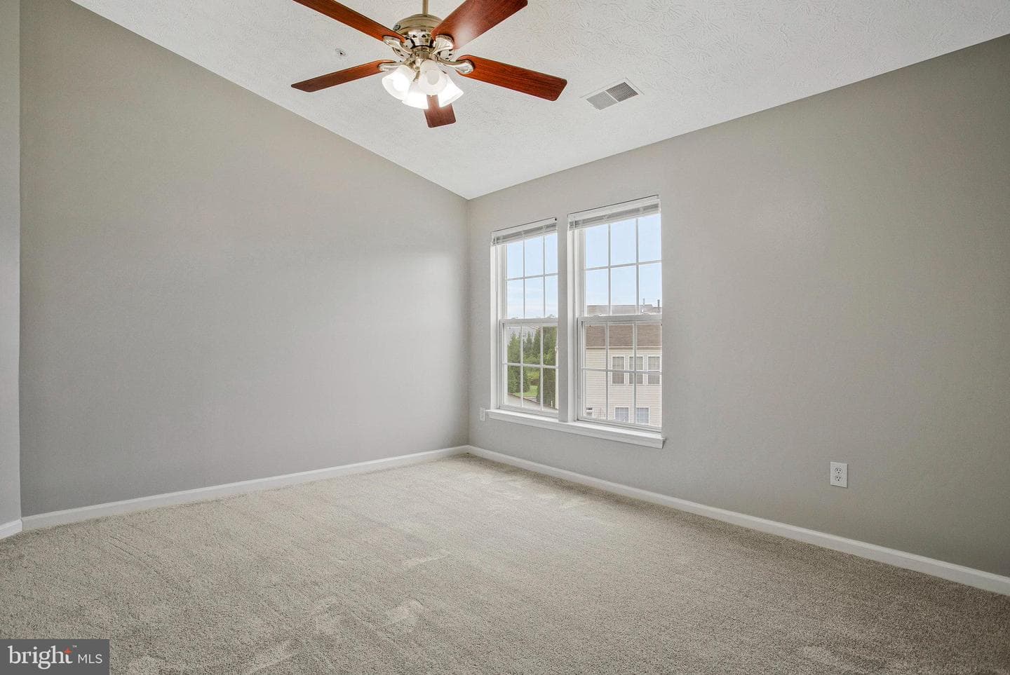 4527 Golden Meadow Drive photo 30