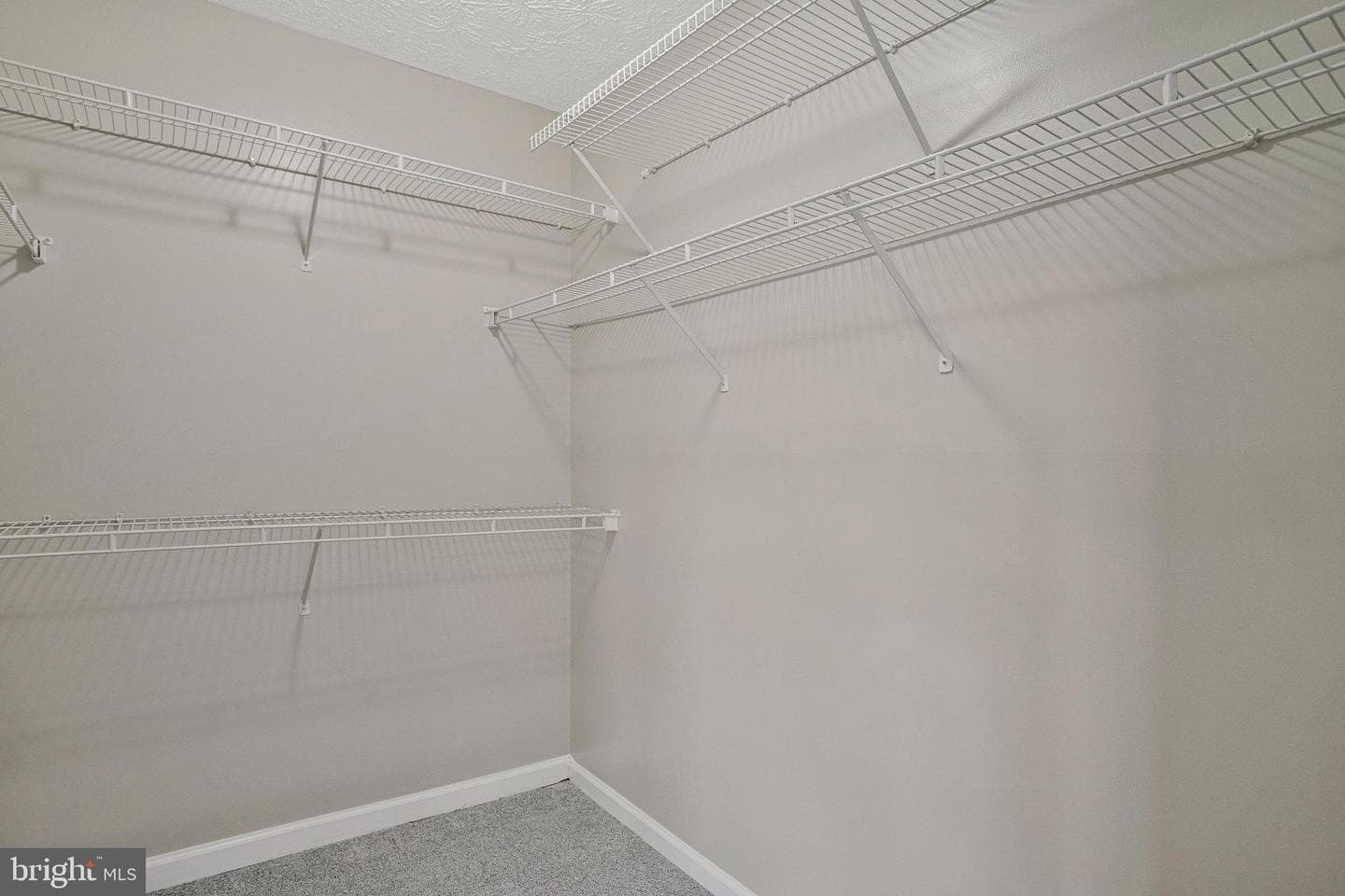 4527 Golden Meadow Drive photo 36