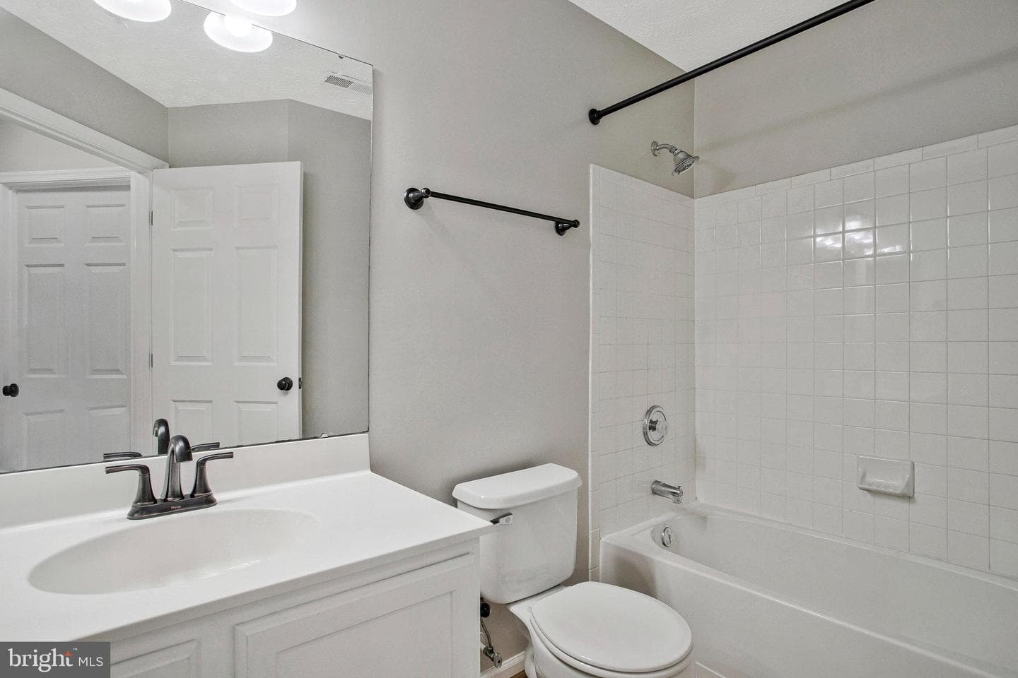 4527 Golden Meadow Drive photo 38