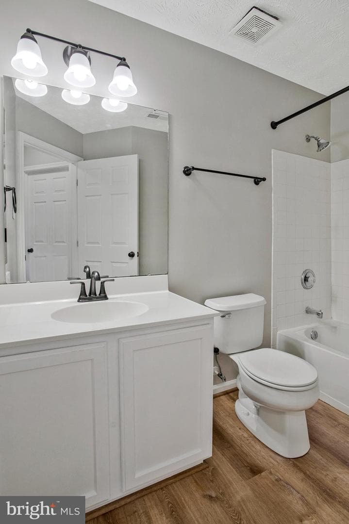 4527 Golden Meadow Drive photo 39