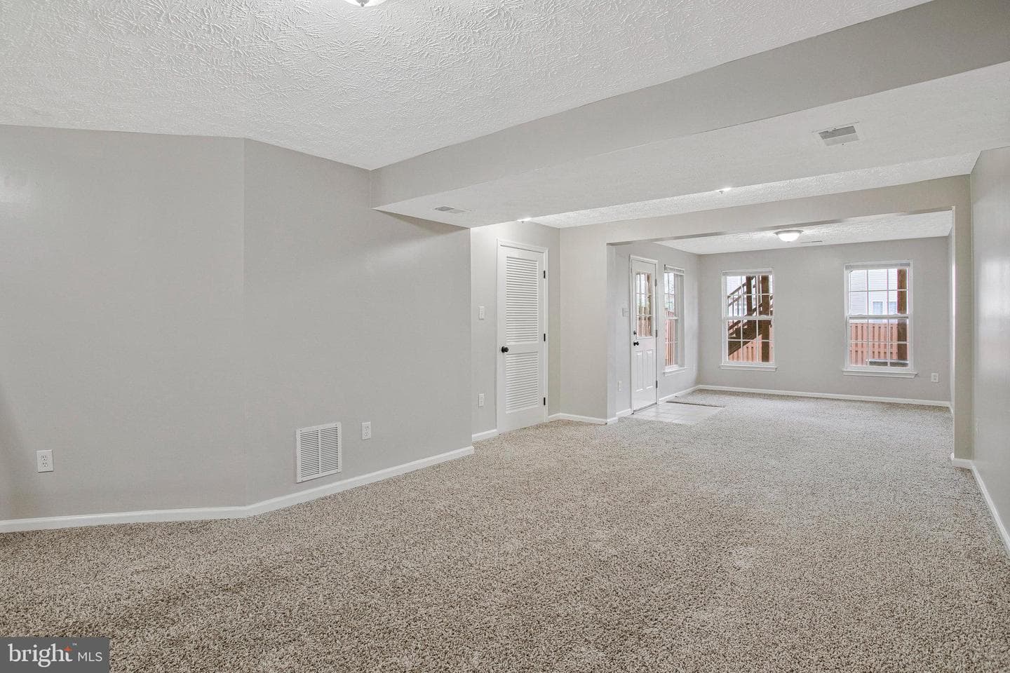 4527 Golden Meadow Drive photo 46