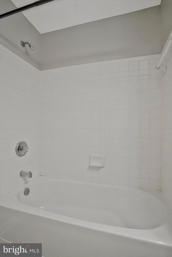 4527 Golden Meadow Drive photo 53
