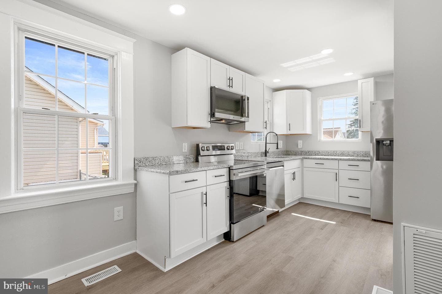 5 Seabright Avenue photo 22