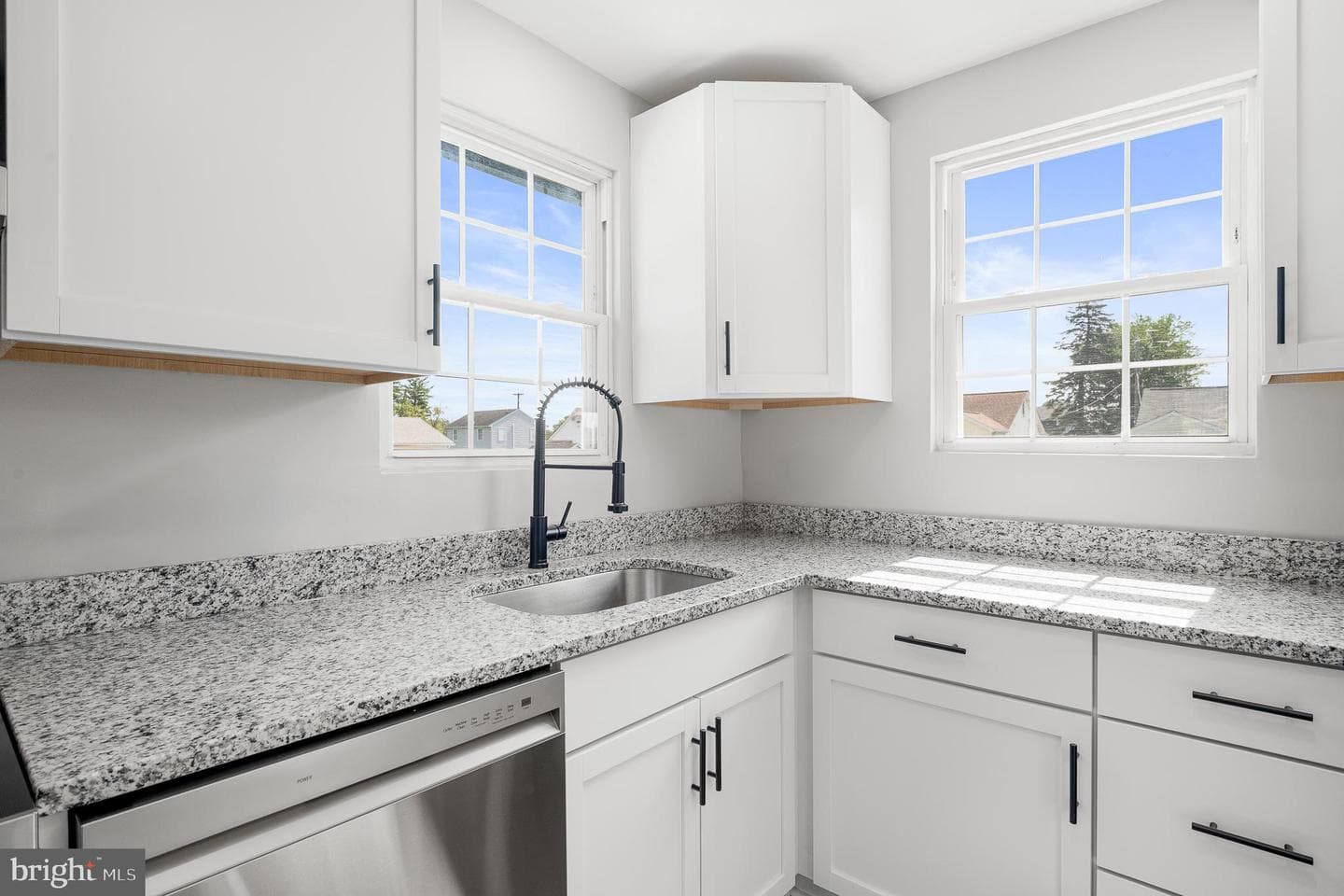 5 Seabright Avenue photo 23