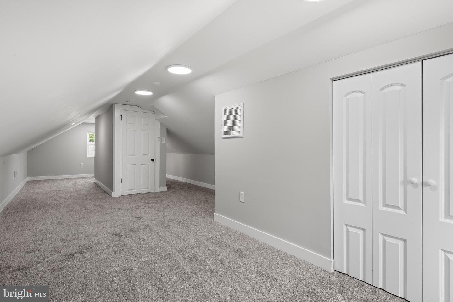 5 Seabright Avenue photo 36