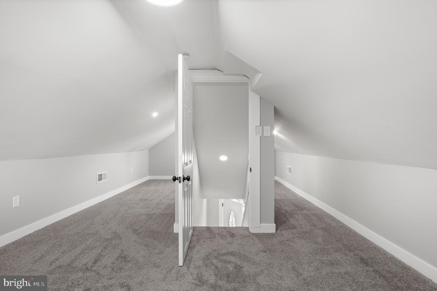 5 Seabright Avenue photo 40