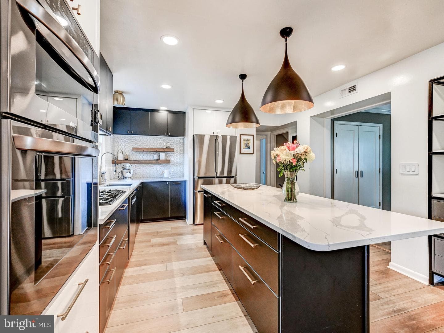2107 Forest Ridge Road photo 4