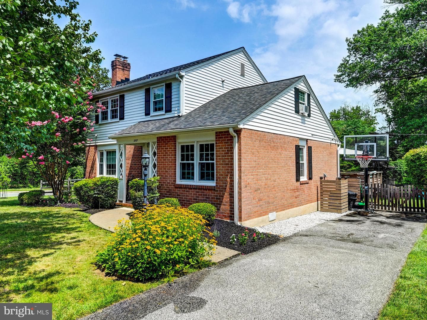 2107 Forest Ridge Road photo 5