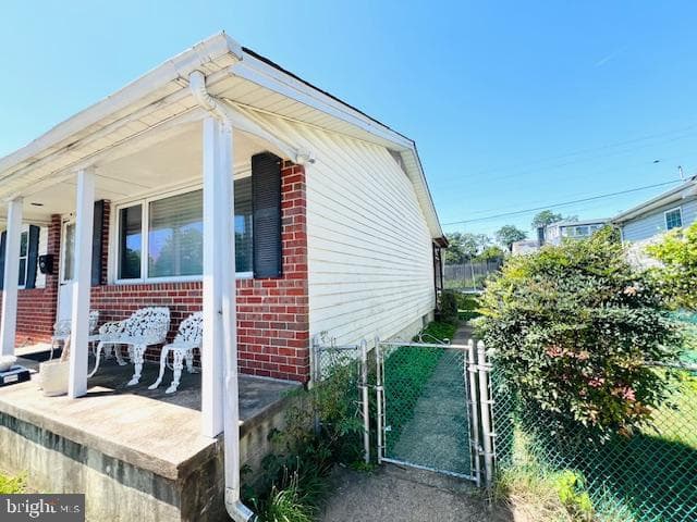 343 N Beaumont Avenue photo 3