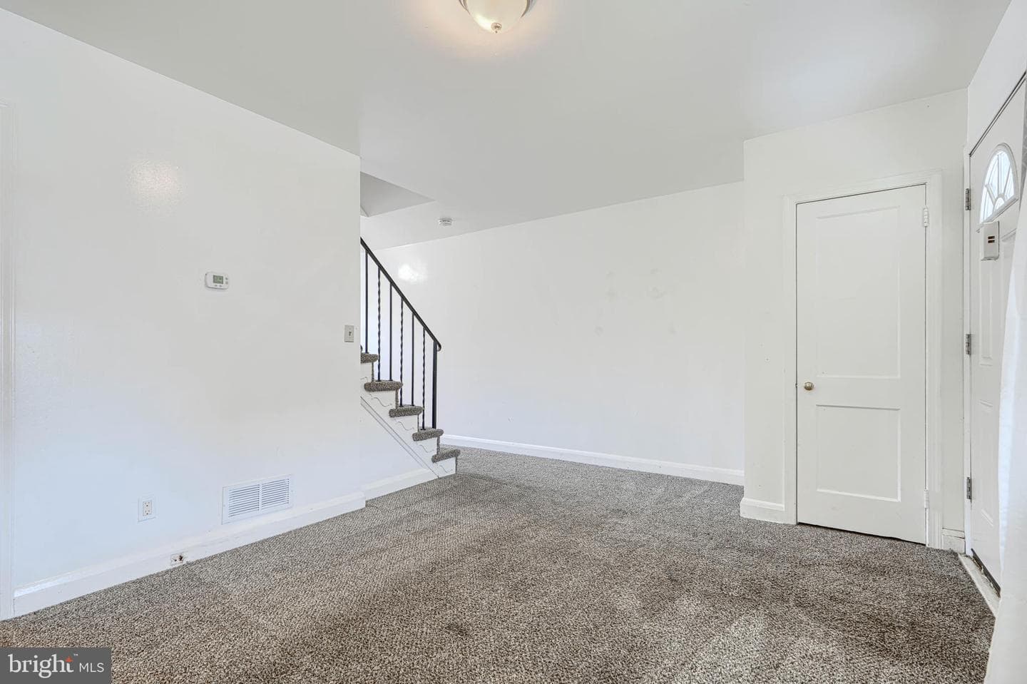 1020 Middlesex photo 6