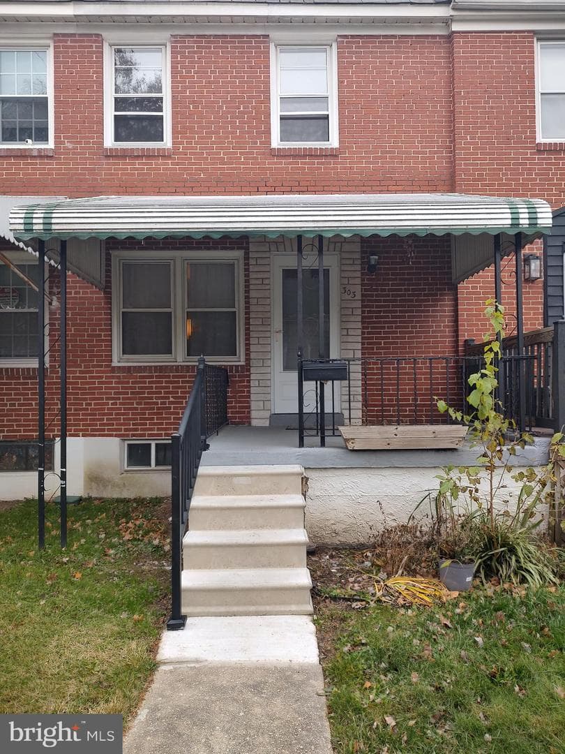 303 Leeanne Road