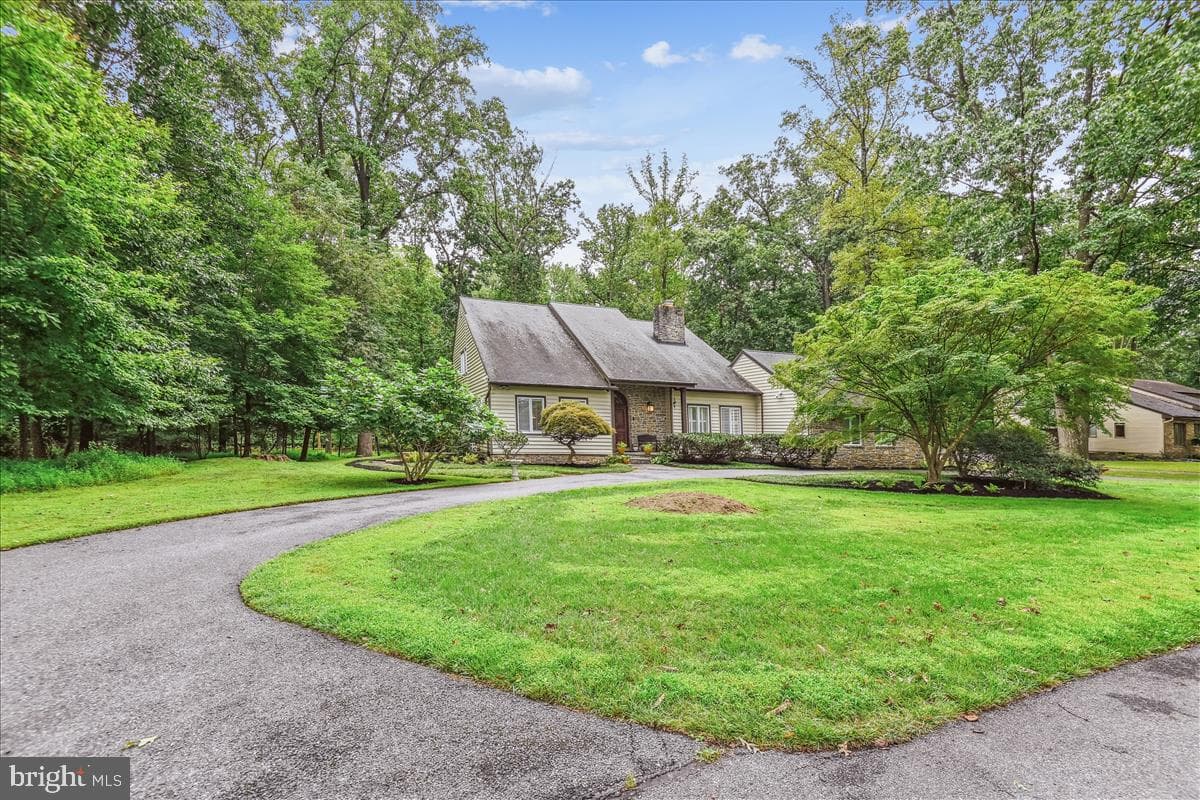 11541 Saint Davids Lane photo 3
