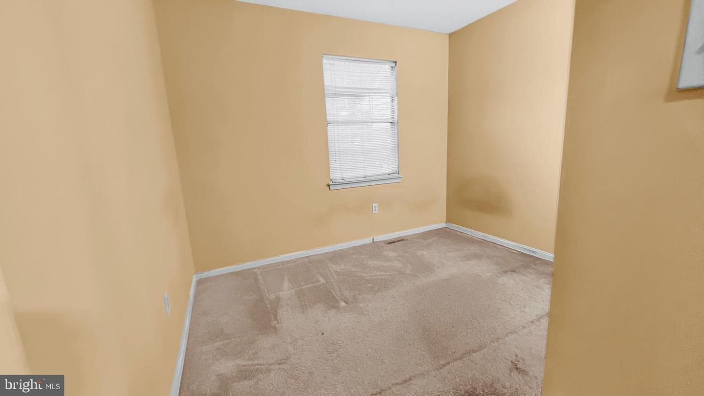 9637 Axehead Court photo 3