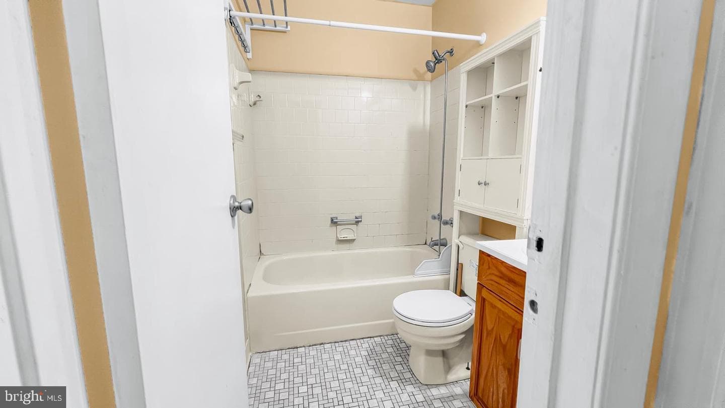 9637 Axehead Court photo 6