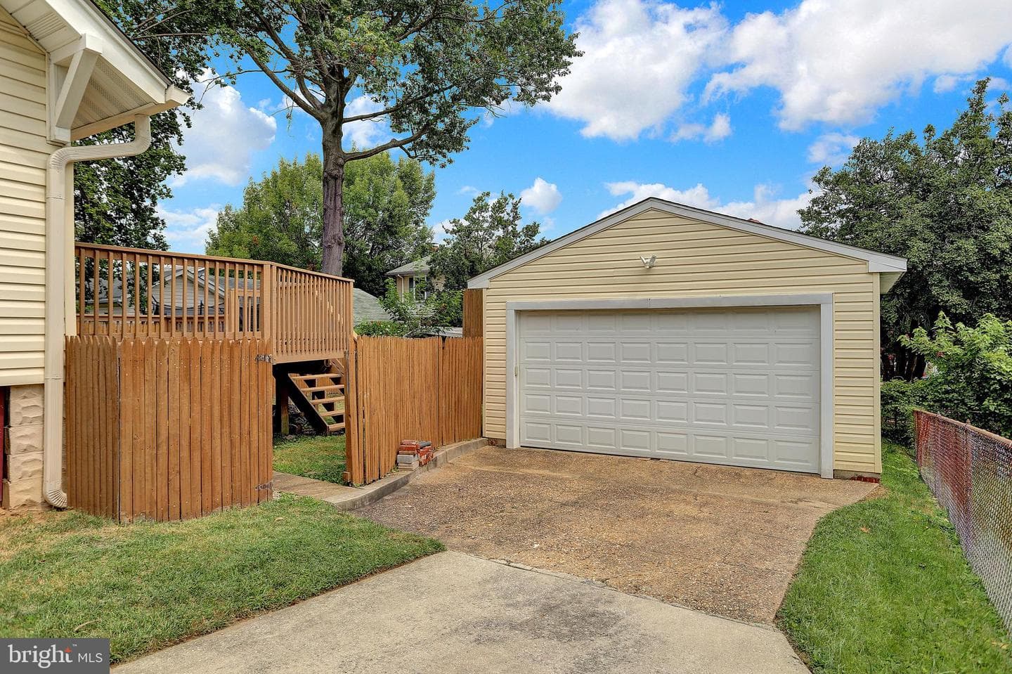 1326 Birch Avenue photo 39