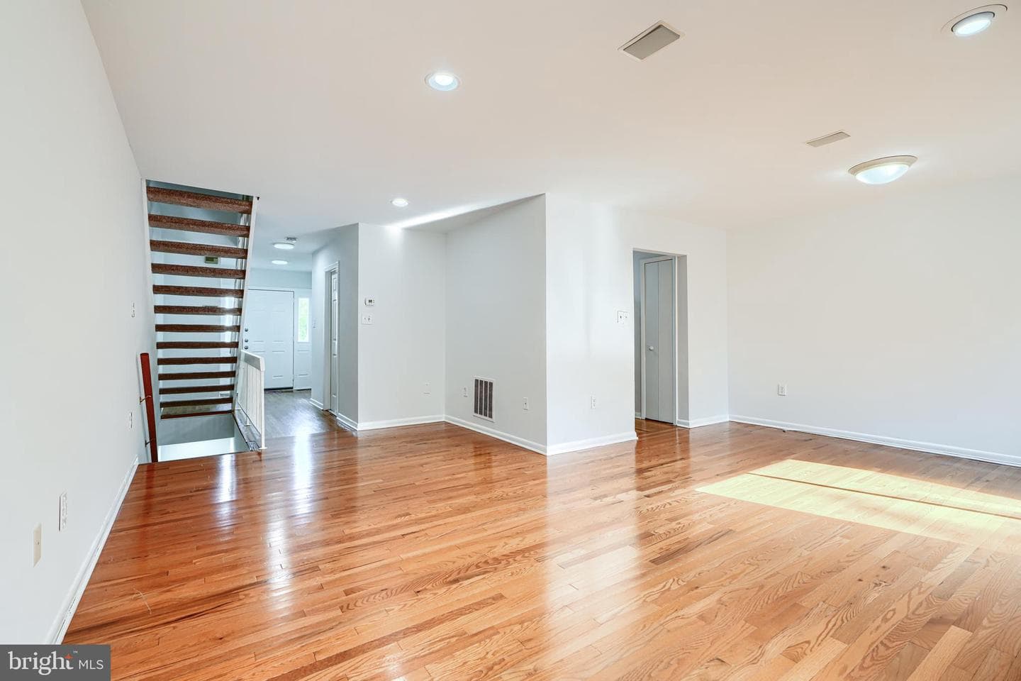 6943 Ten Timbers Lane photo 12