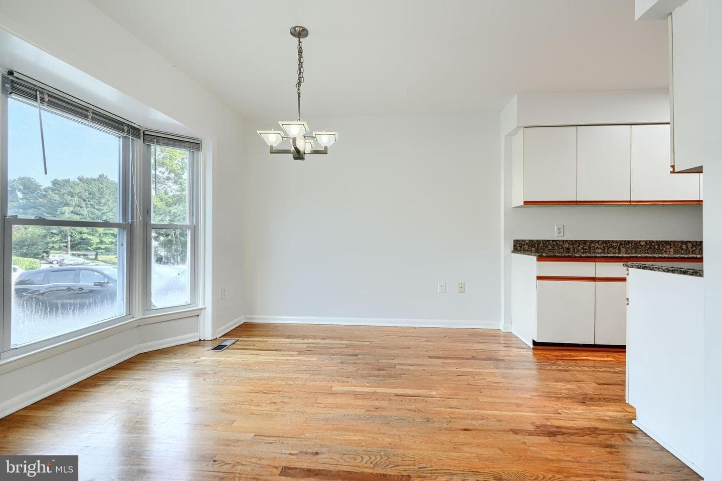 6943 Ten Timbers Lane photo 7