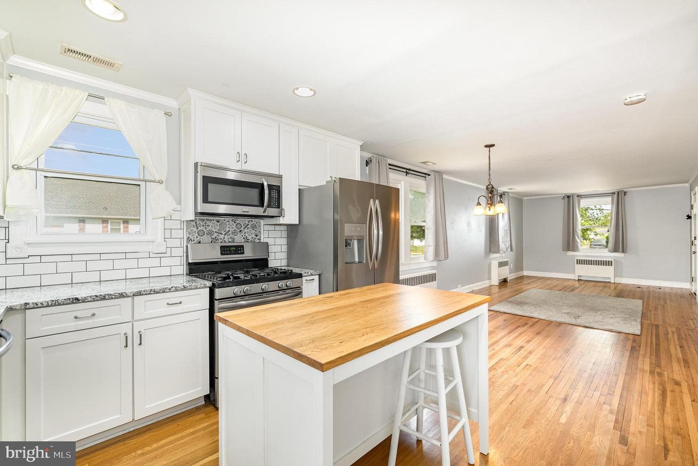 8308 Wilson Avenue photo 9