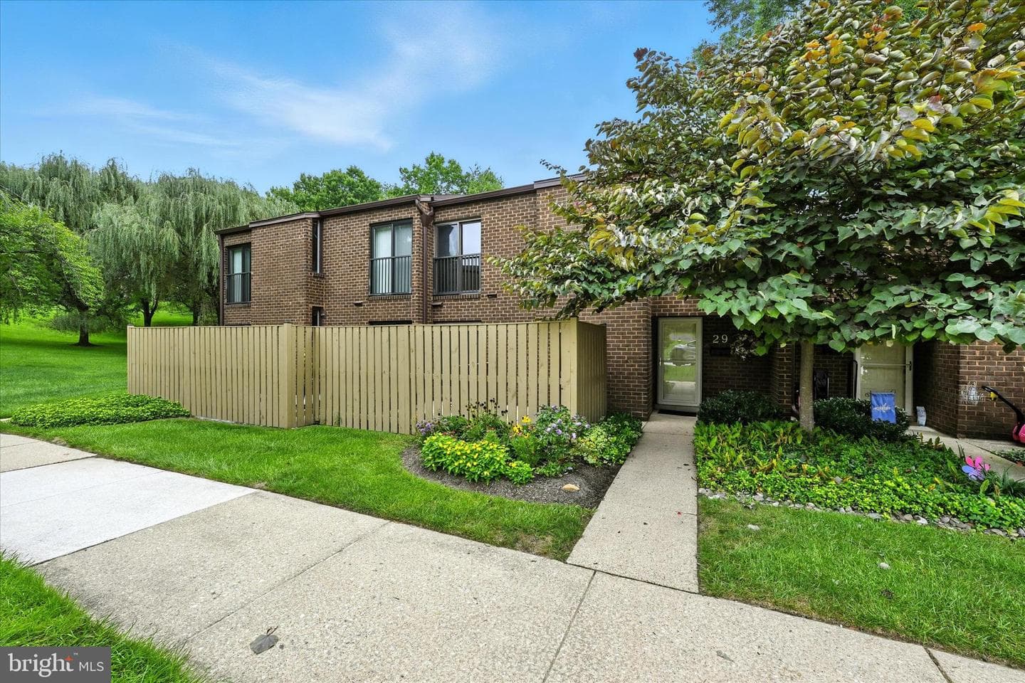 29 Wimpole Court #b photo 2