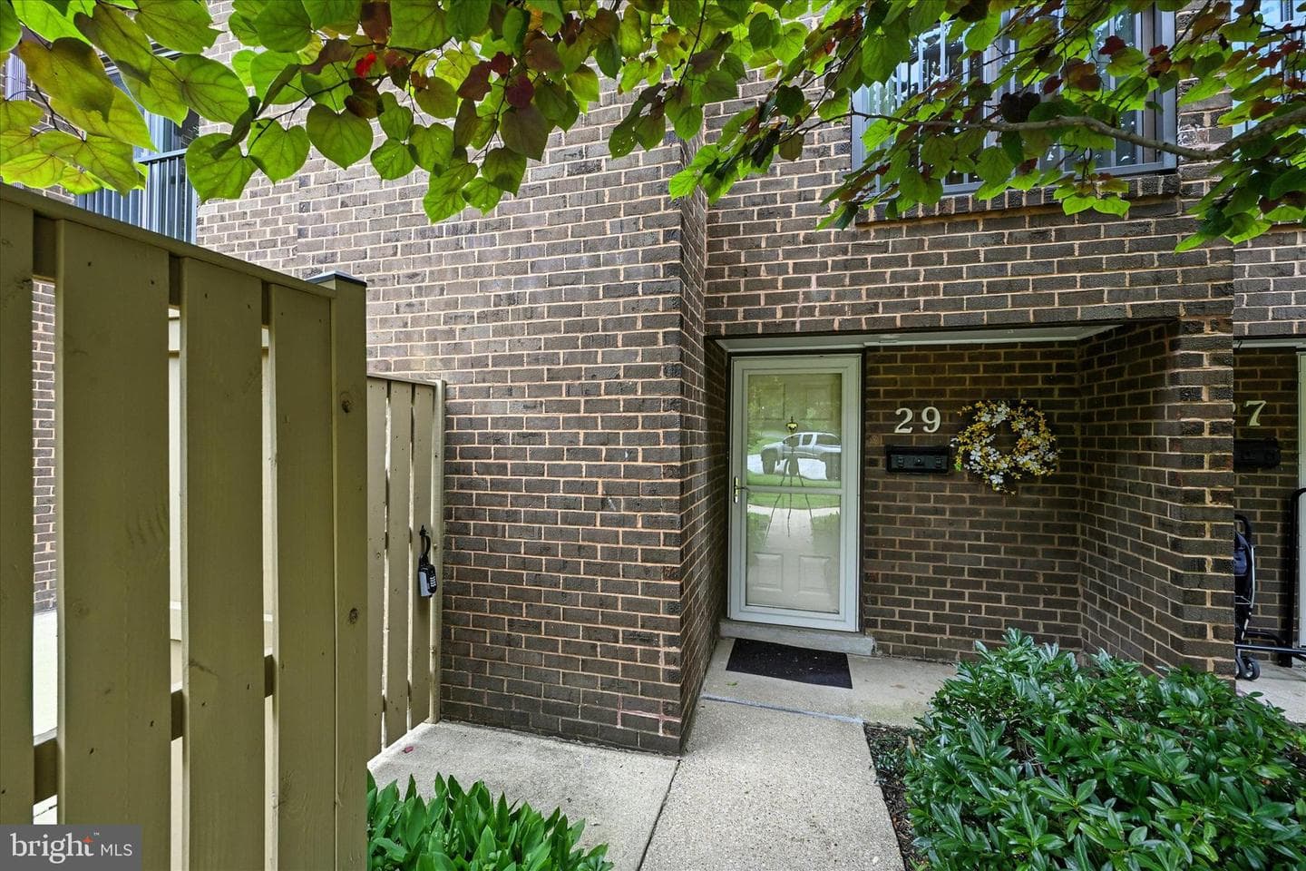 29 Wimpole Court #b photo 3