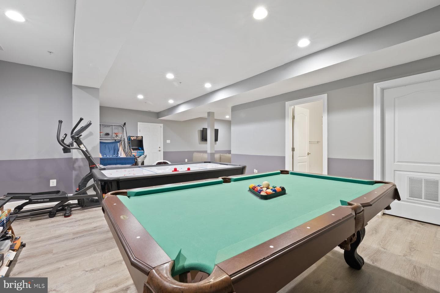 6 Cedar Grove Court photo 43