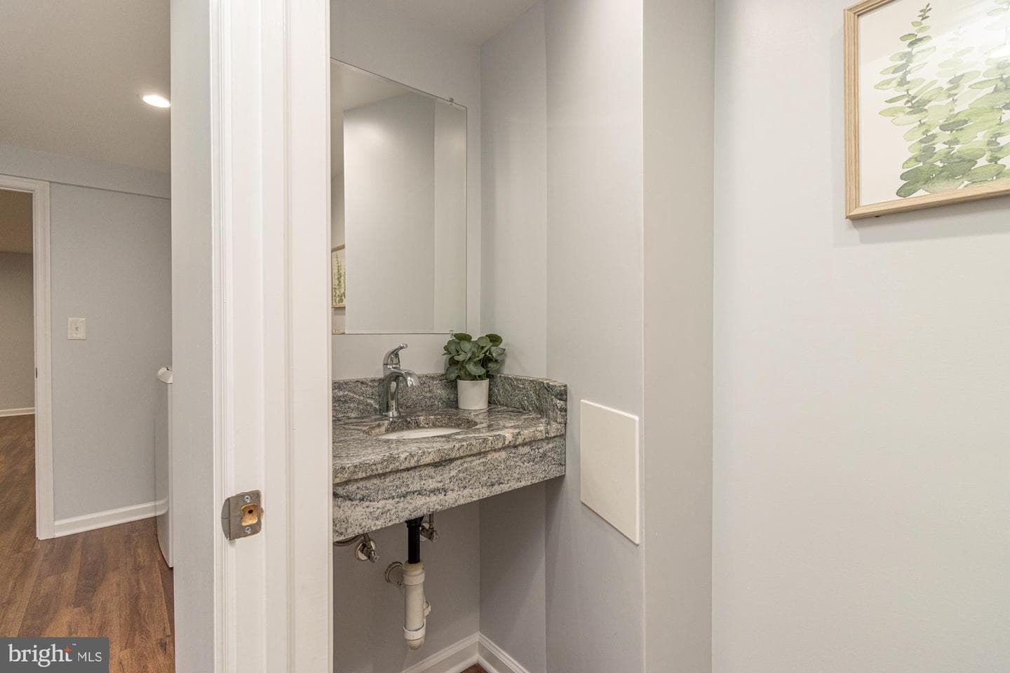 7102 Rodgers Court photo 30