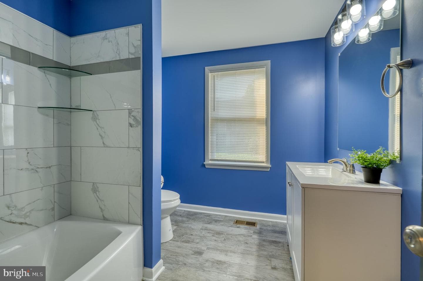 510 Middle River Road photo 28