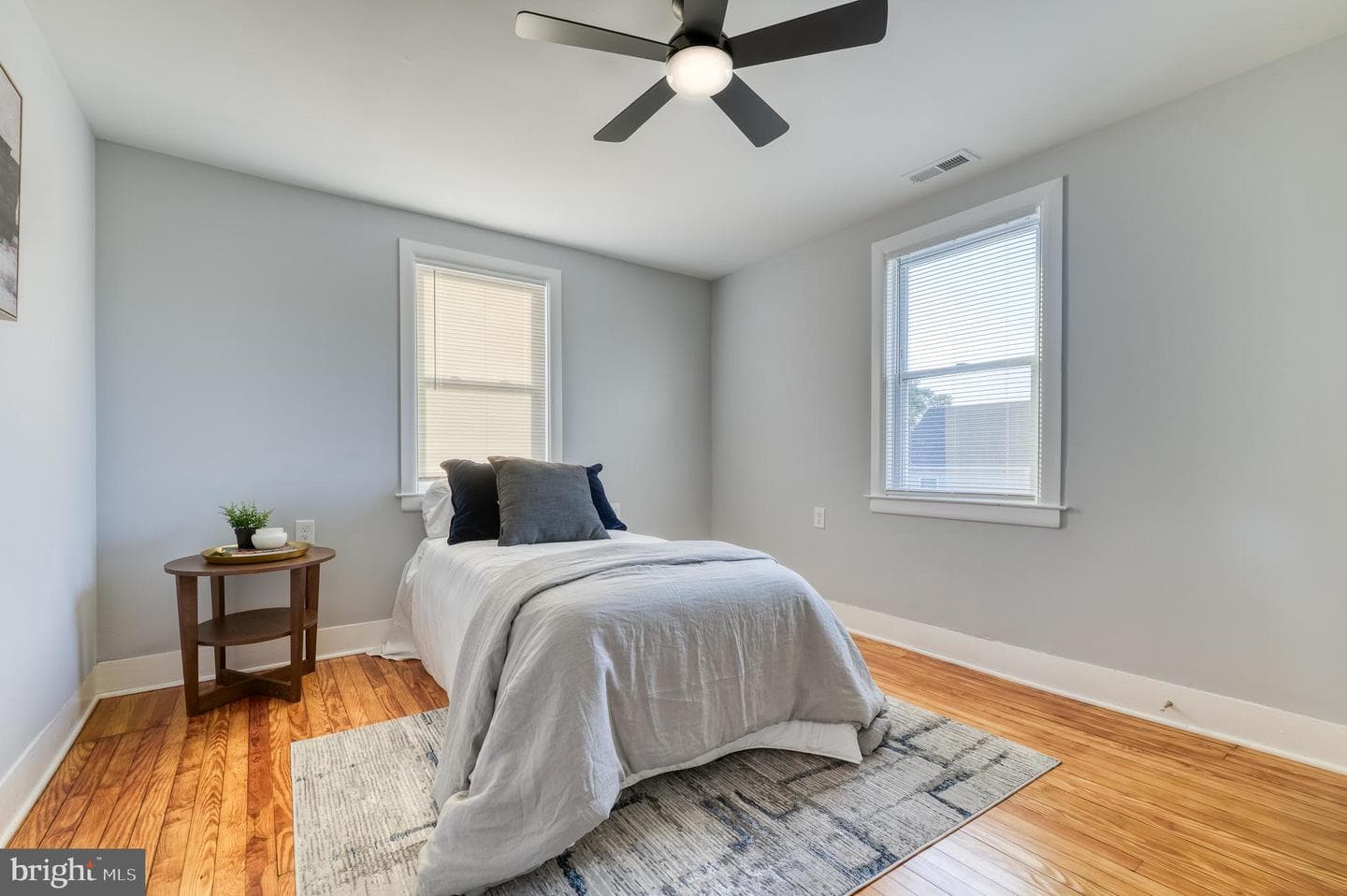 510 Middle River Road photo 32