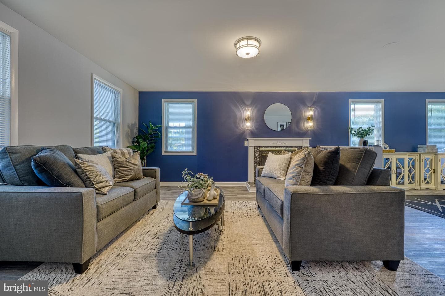 510 Middle River Road photo 4