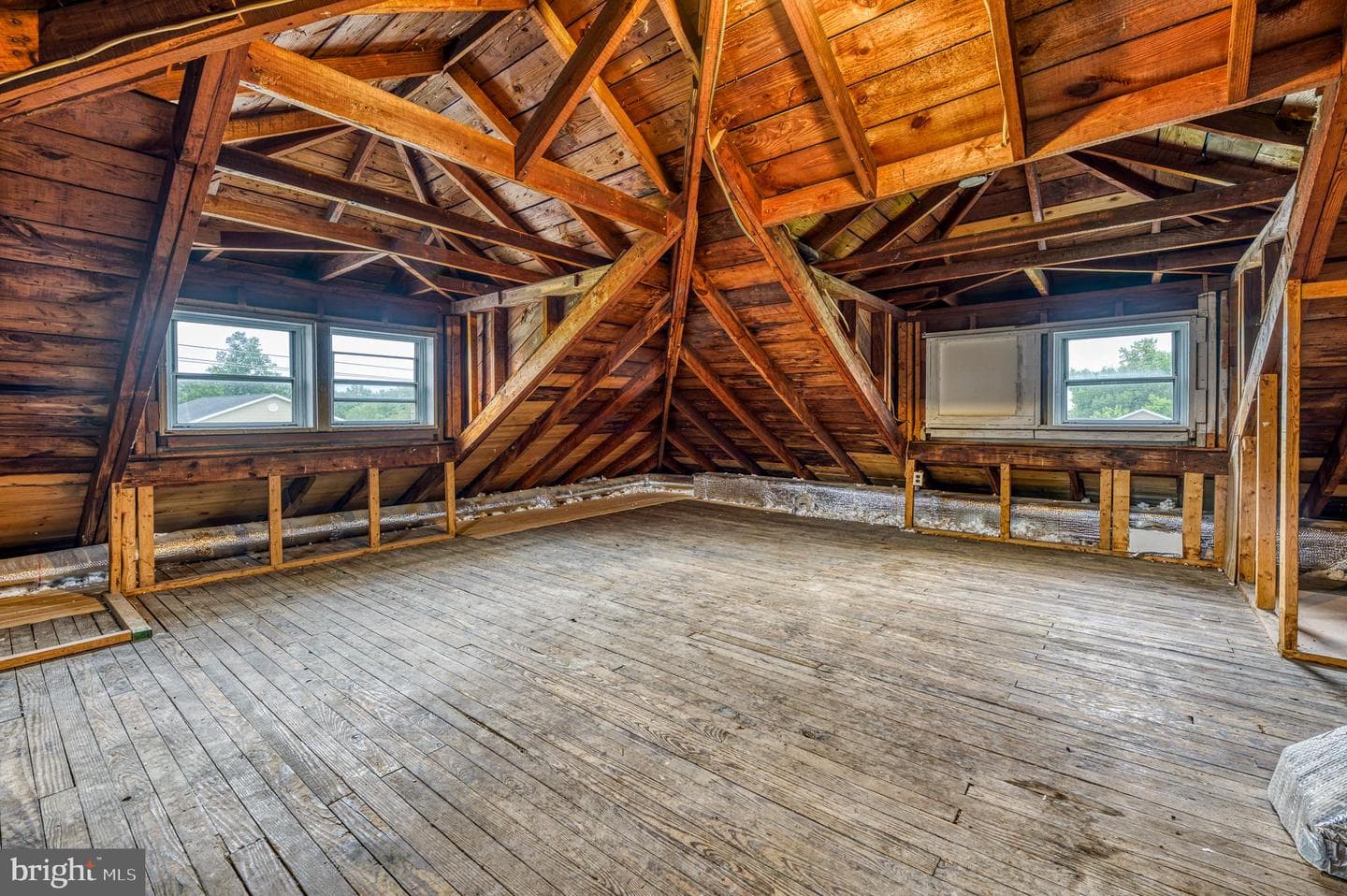 510 Middle River Road photo 43