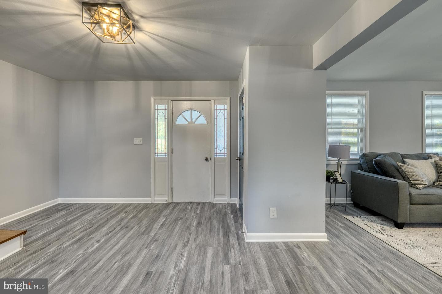 510 Middle River Road photo 8