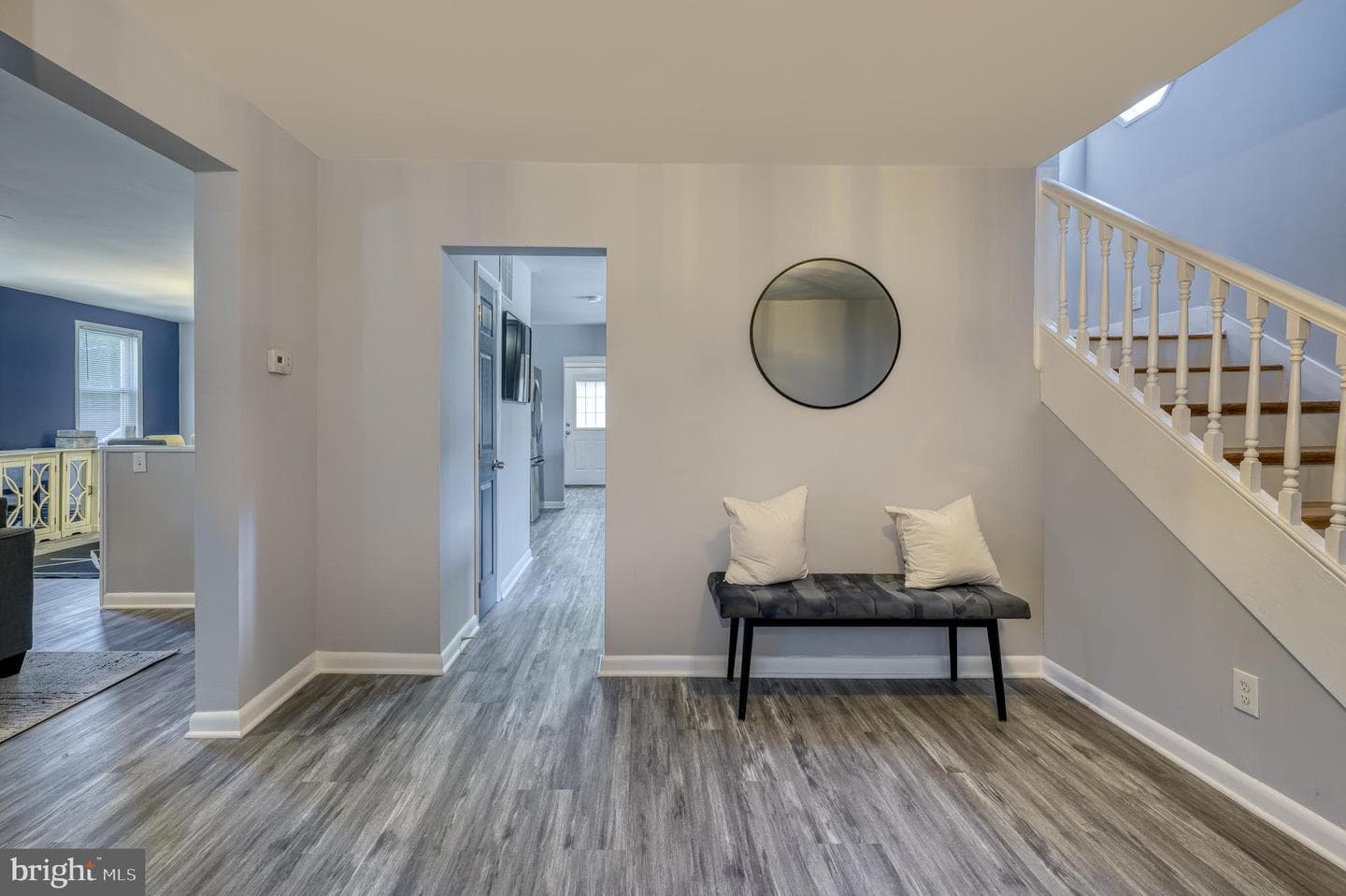 510 Middle River Road photo 9