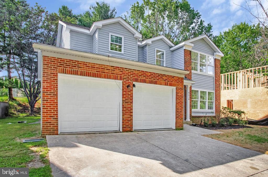9538 Meadows Farm Drive photo 2