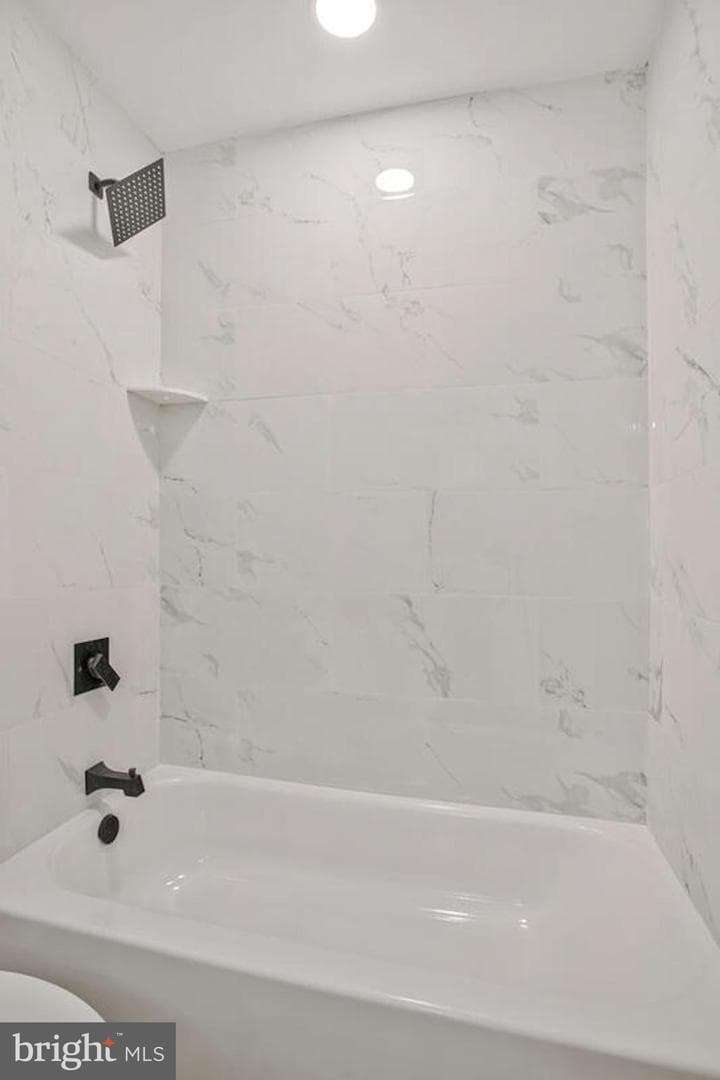 9538 Meadows Farm Drive photo 31