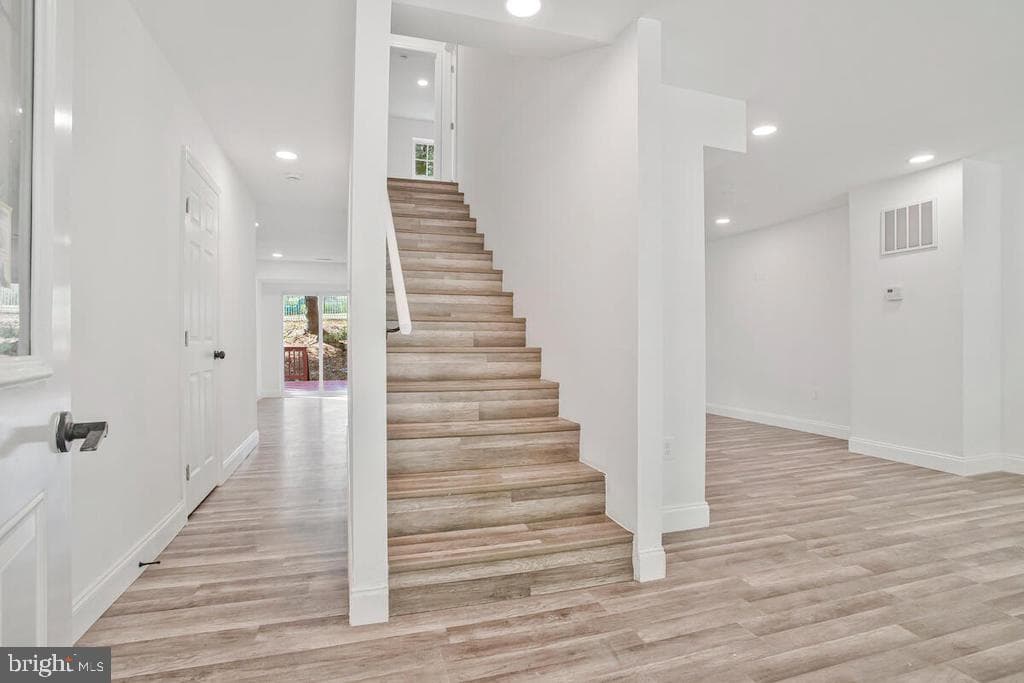 9538 Meadows Farm Drive photo 4