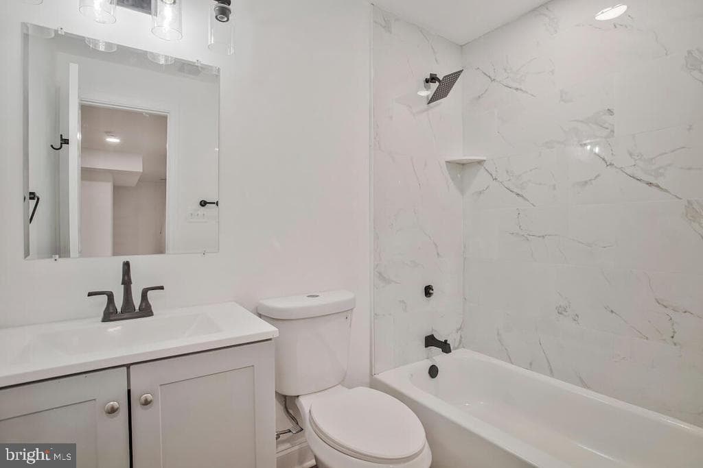 9538 Meadows Farm Drive photo 40