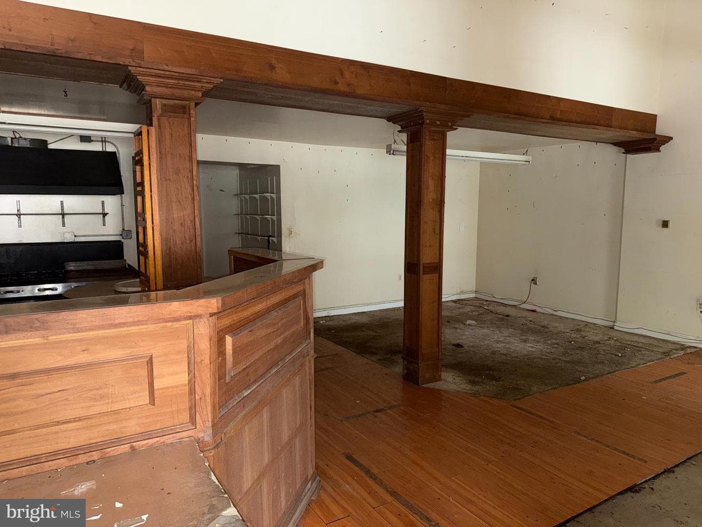 10631 Jones Road photo 15